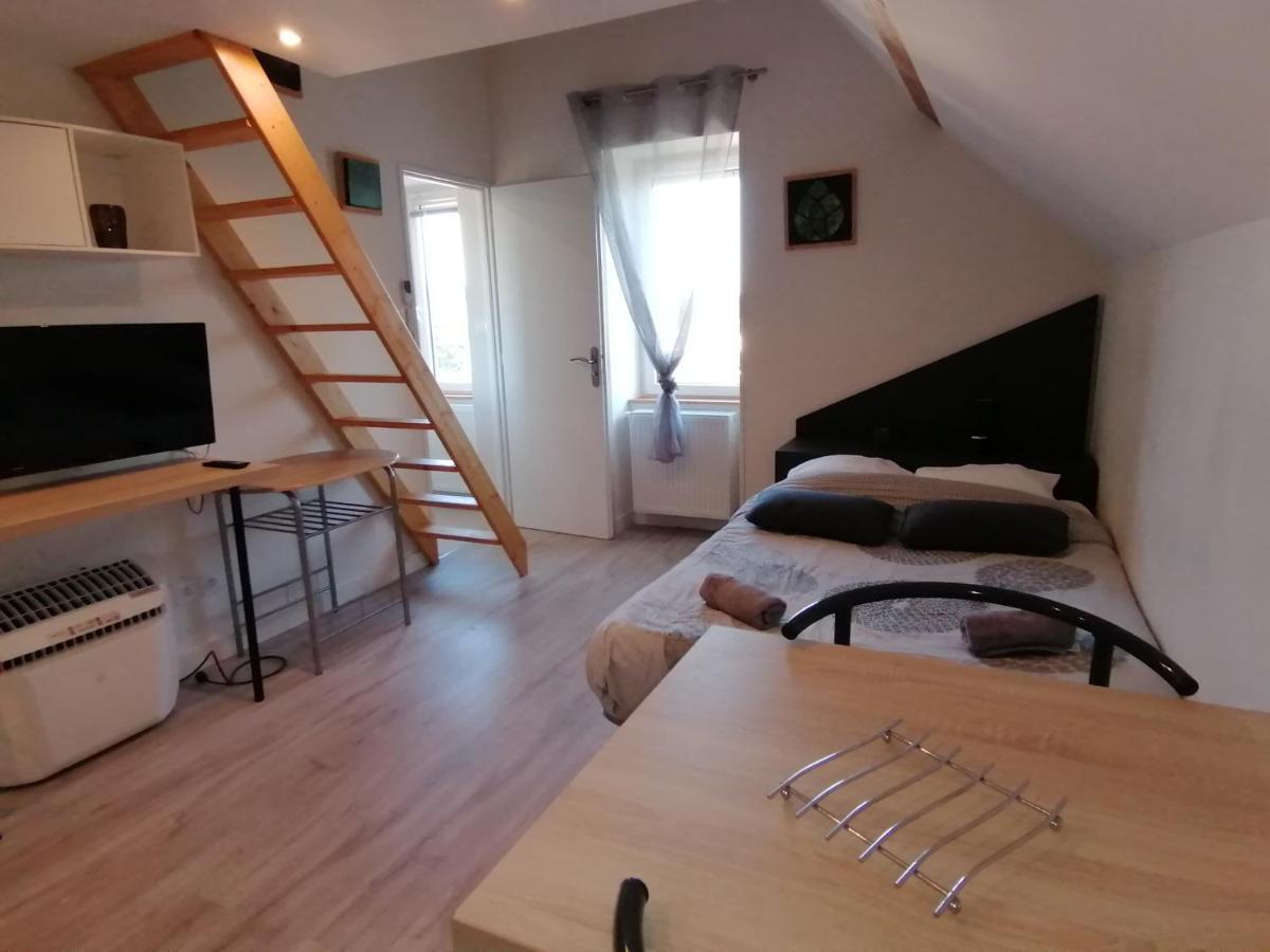 Hotel Entre les 2 Roches Prissé Extérieur photo